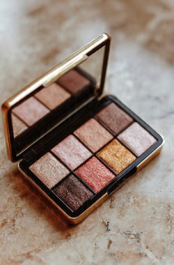 eyeshadow-palette